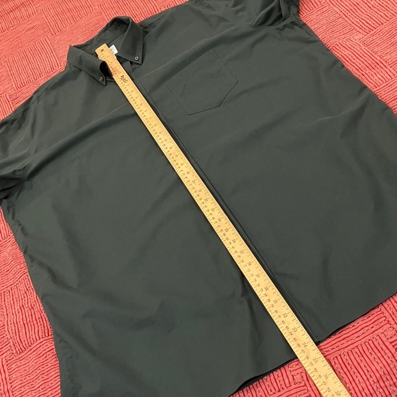 L.L.Bean men’s XL Tall traditional fit long sleeve button up green shirt - Picture 10 of 12